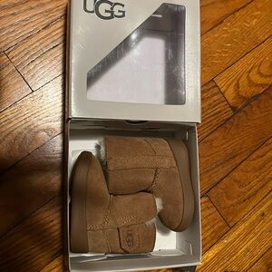 Newborn Uggs